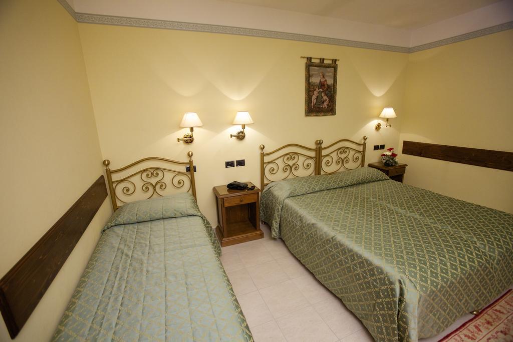 Campiglione Hotel Assisi Oda fotoğraf